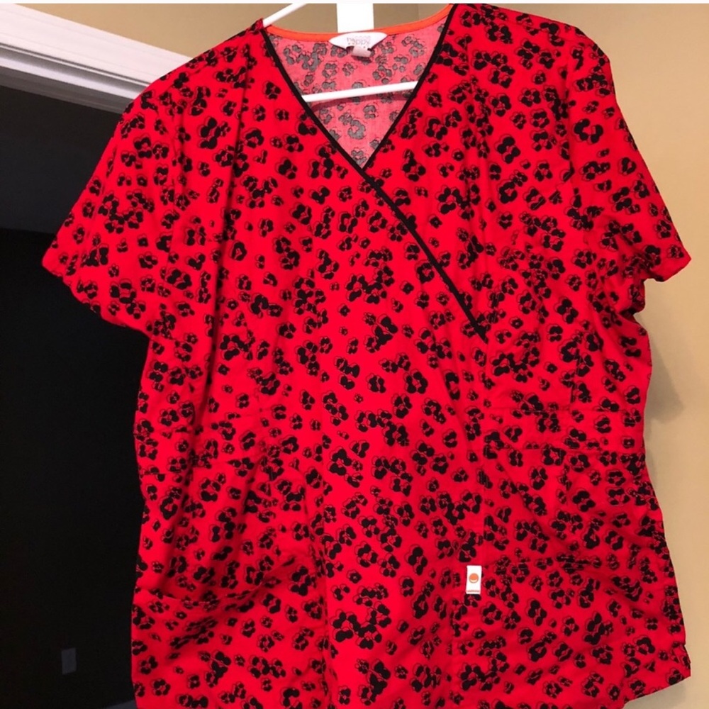 Scrub Top. Scrubs 2X  XXL Scrub